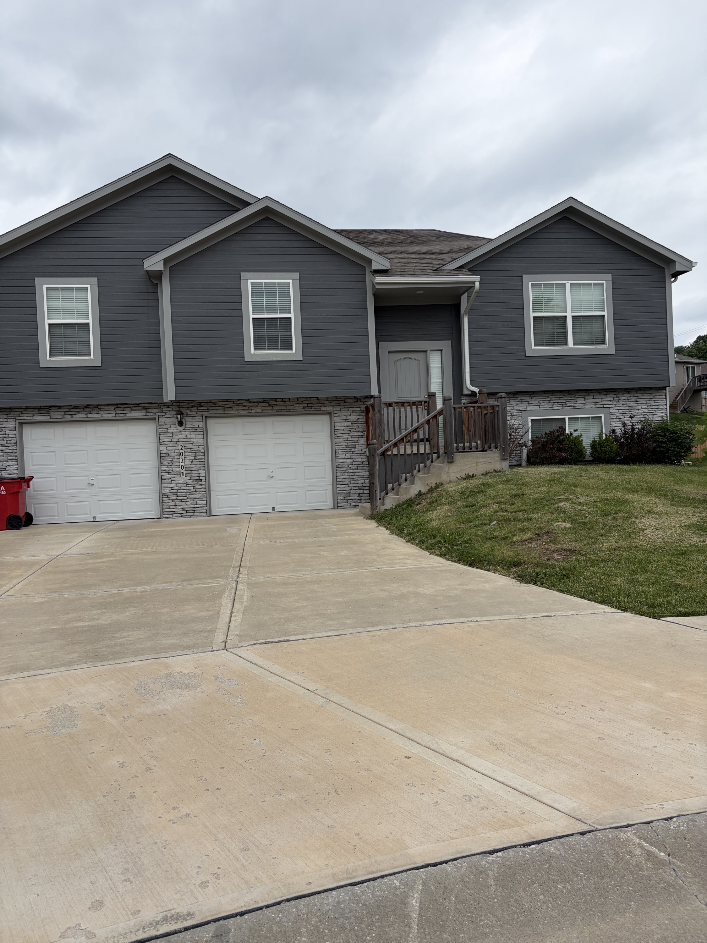 20201 East 23rd Terrace Court South